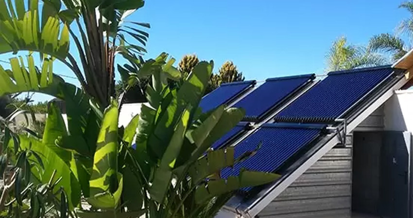 تاریخچه ابگرمکن خورشیدی